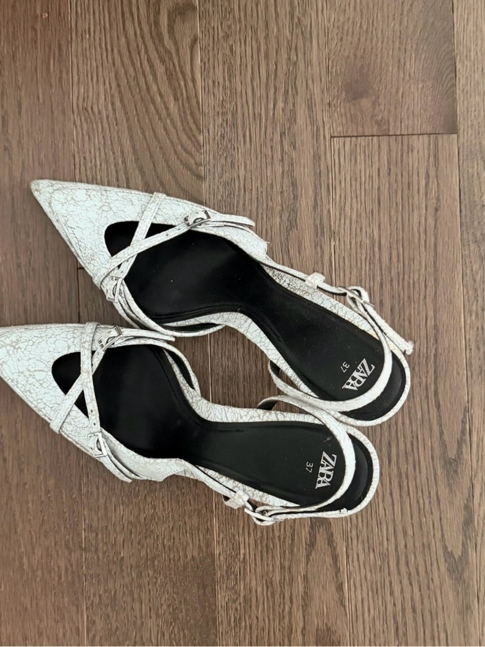 Zara White Cracked-Texture Slingback Pointed-Toe Heels - Picture 2 of 2
